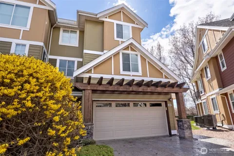 24 Sandalia Court