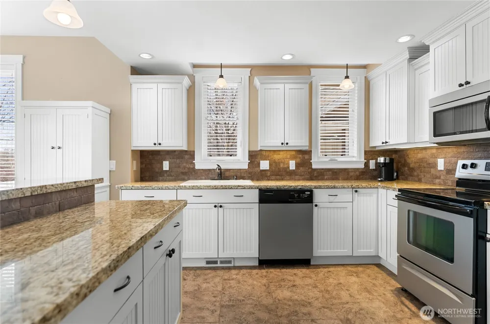 24 Sandalia Court Oroville, WA 98844