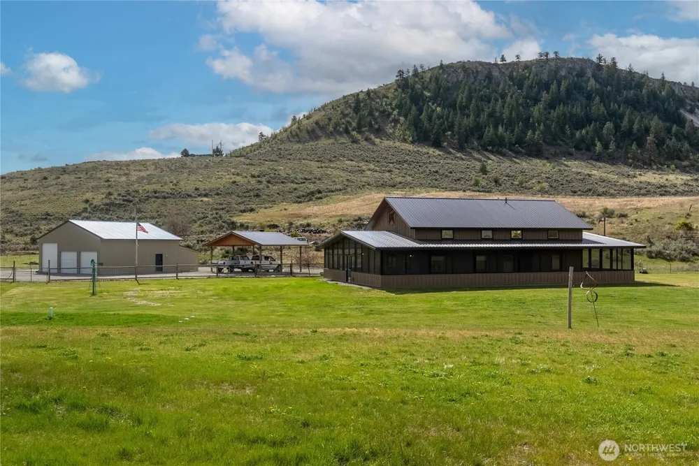 30 Horizon Dr Tonasket, WA 98855