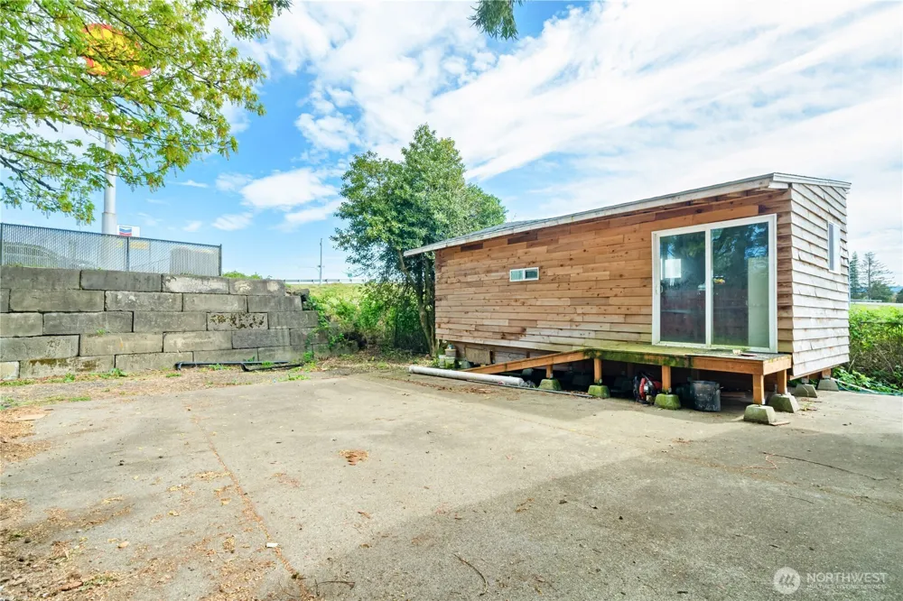 320 S 4th Street Elma, WA 98541