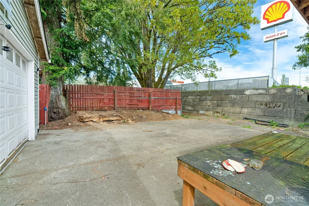 320 S 4th Street Elma, WA 98541