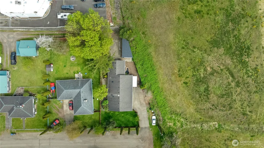 320 S 4th Street Elma, WA 98541