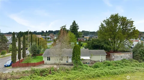 320 S 4th Street