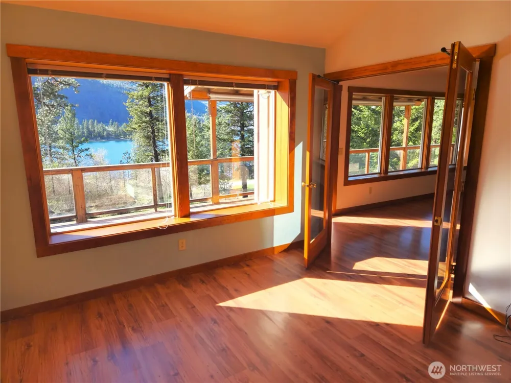 60 E Wannacut Lane Oroville, WA 98844