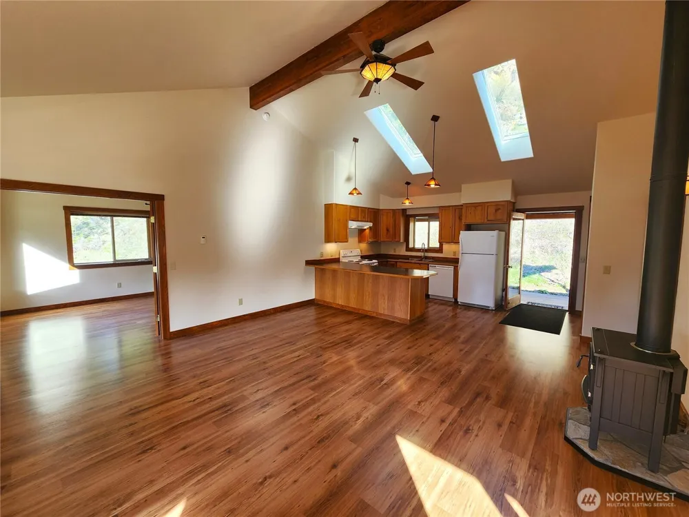 60 E Wannacut Lane Oroville, WA 98844