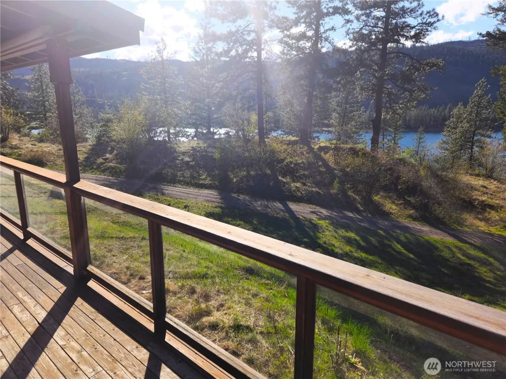 60 E Wannacut Lane Oroville, WA 98844