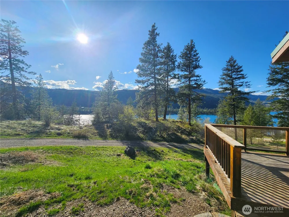 60 E Wannacut Lane Oroville, WA 98844