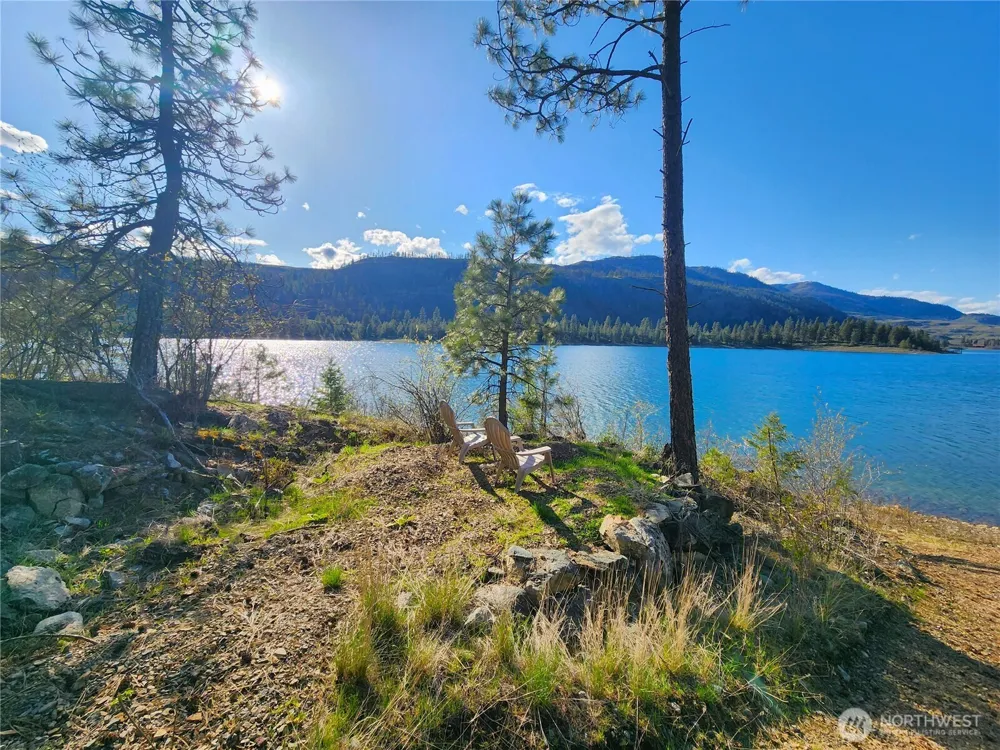 60 E Wannacut Lane Oroville, WA 98844