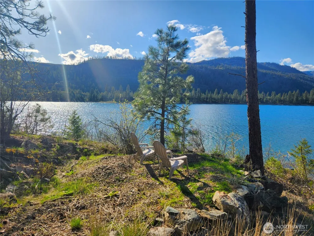 60 E Wannacut Lane Oroville, WA 98844
