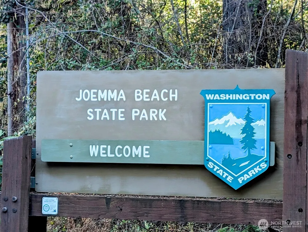 2501 195th Avenue SW Lakebay, WA 98349