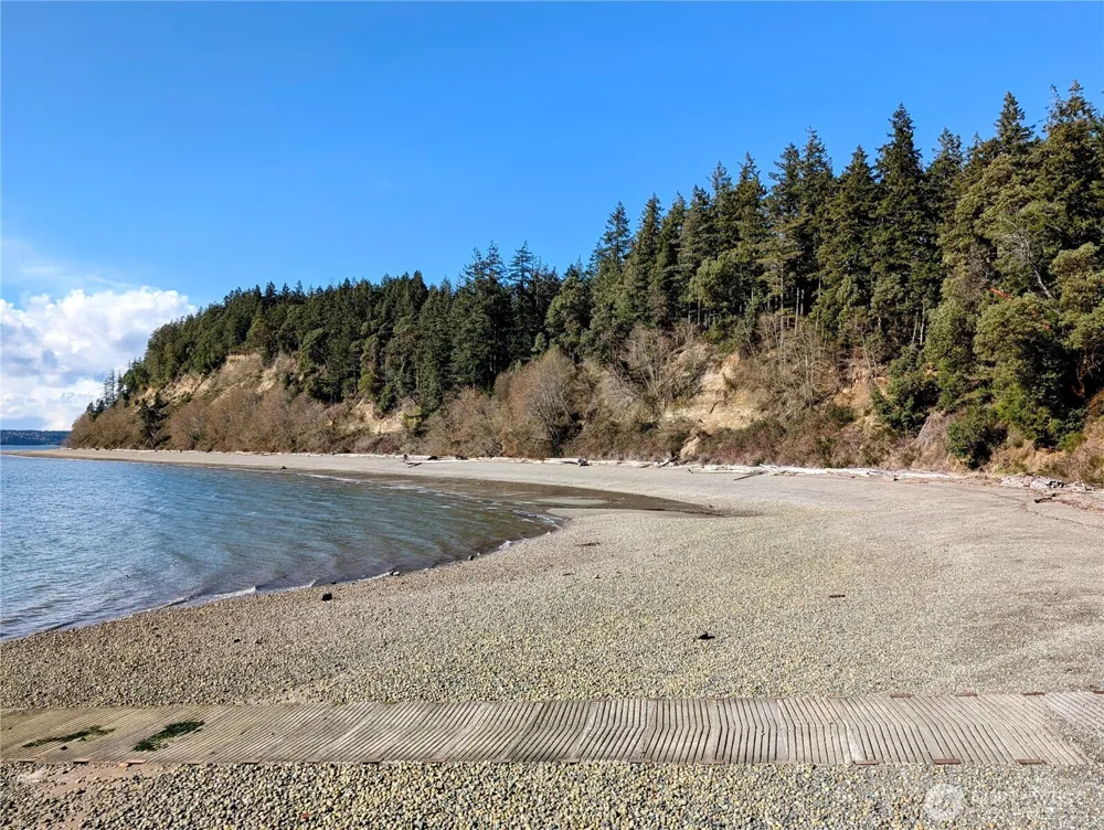 2501 195th Avenue SW Lakebay, WA 98349