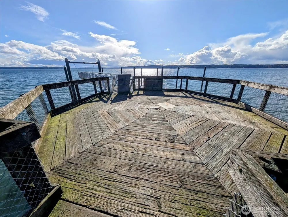 2501 195th Avenue SW Lakebay, WA 98349