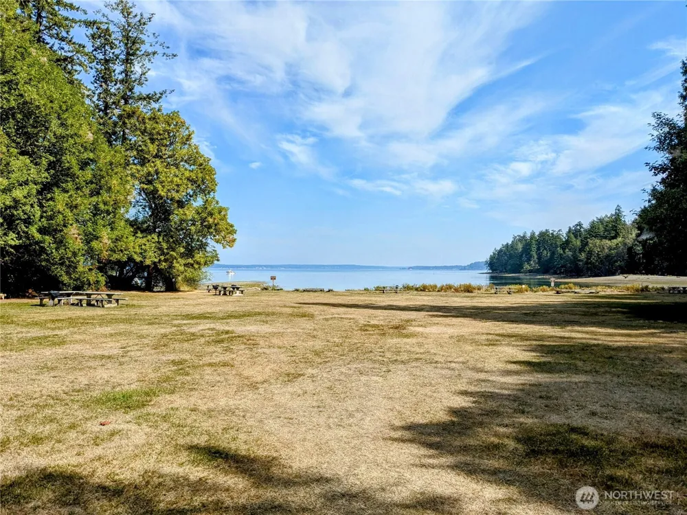 2501 195th Avenue SW Lakebay, WA 98349