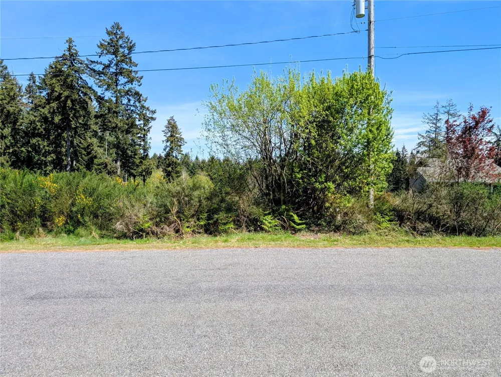 2501 195th Avenue SW Lakebay, WA 98349