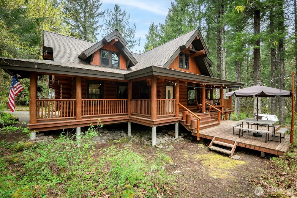 107 Goat Rocks Drive Packwood, WA 98361