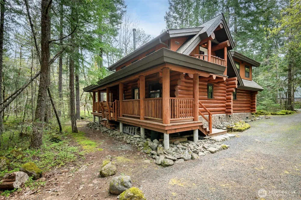 107 Goat Rocks Drive Packwood, WA 98361