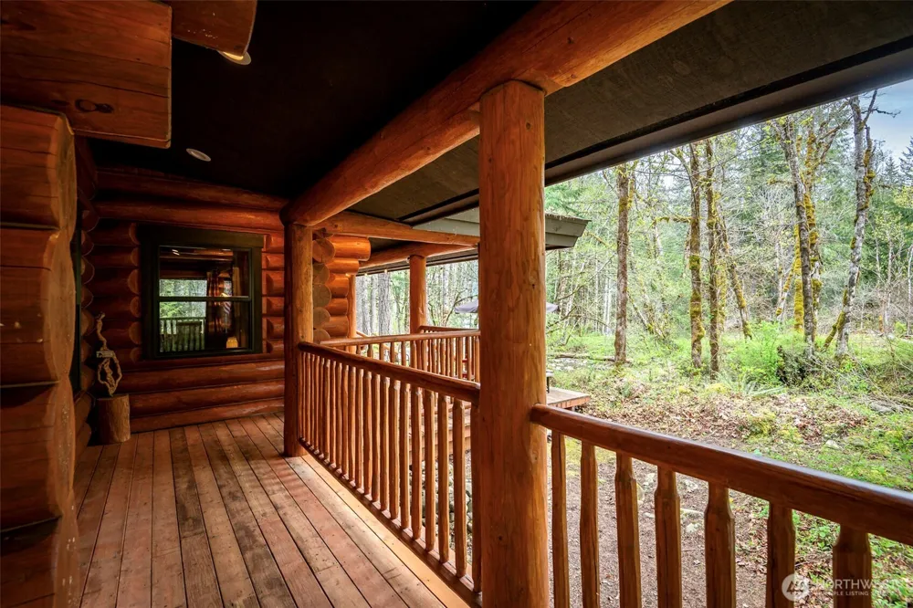 107 Goat Rocks Drive Packwood, WA 98361