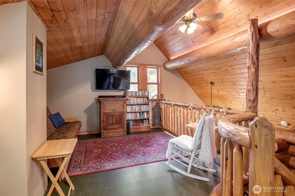 107 Goat Rocks Drive Packwood, WA 98361