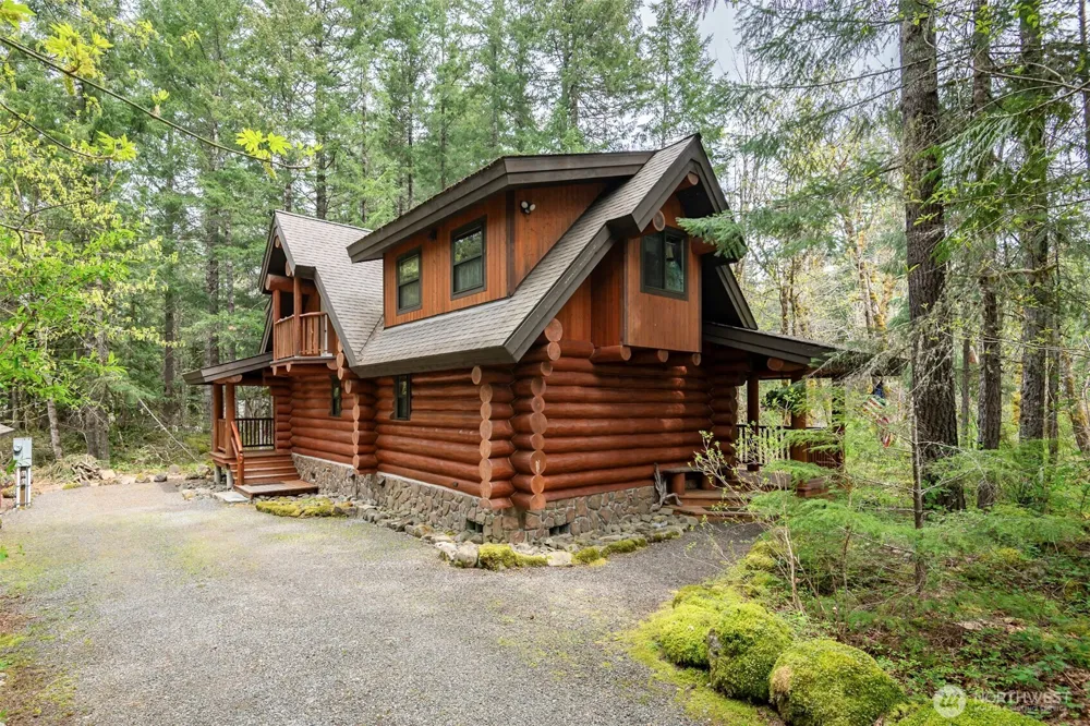 107 Goat Rocks Drive Packwood, WA 98361