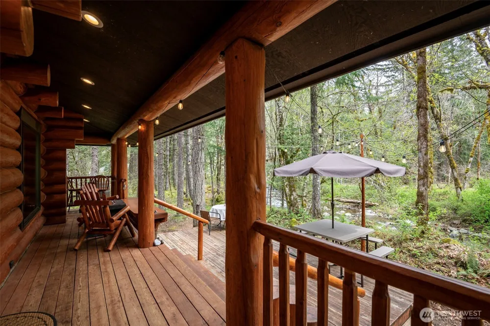 107 Goat Rocks Drive Packwood, WA 98361