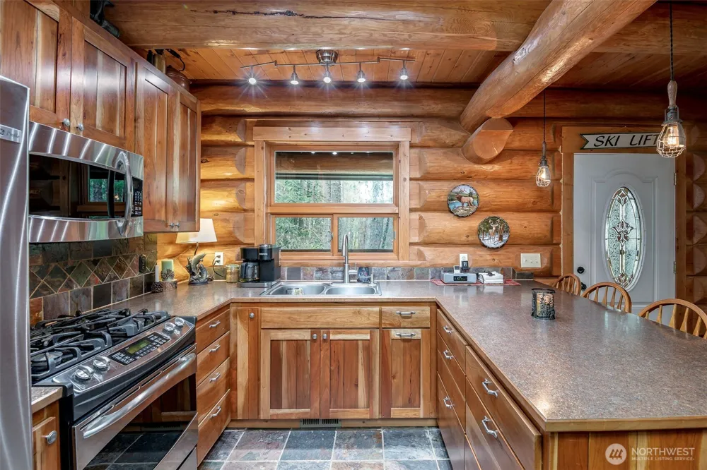 107 Goat Rocks Drive Packwood, WA 98361
