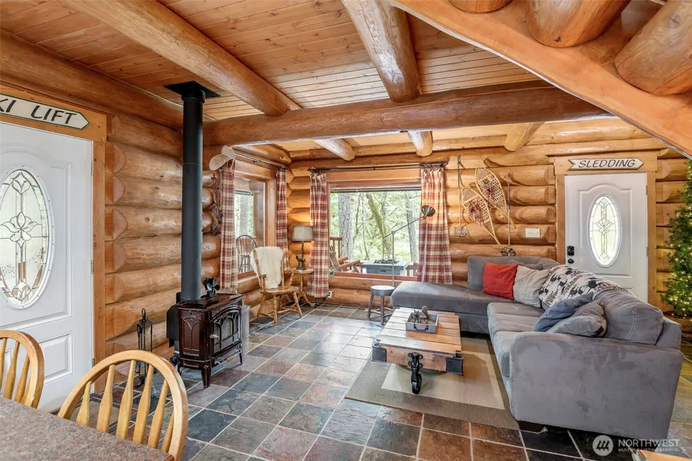 107 Goat Rocks Drive Packwood, WA 98361
