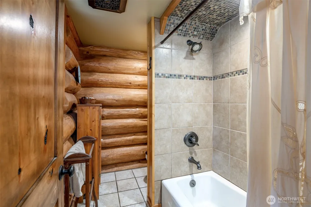 107 Goat Rocks Drive Packwood, WA 98361