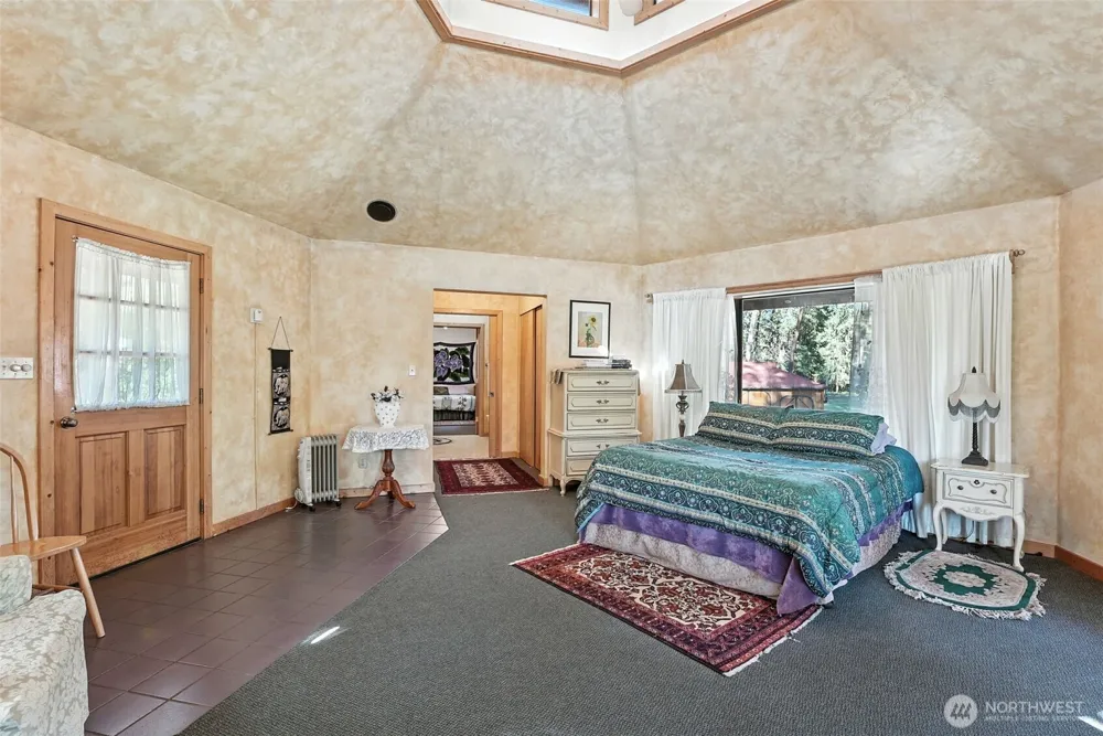 3725 Vineyard Way Kettle Falls, WA 99141