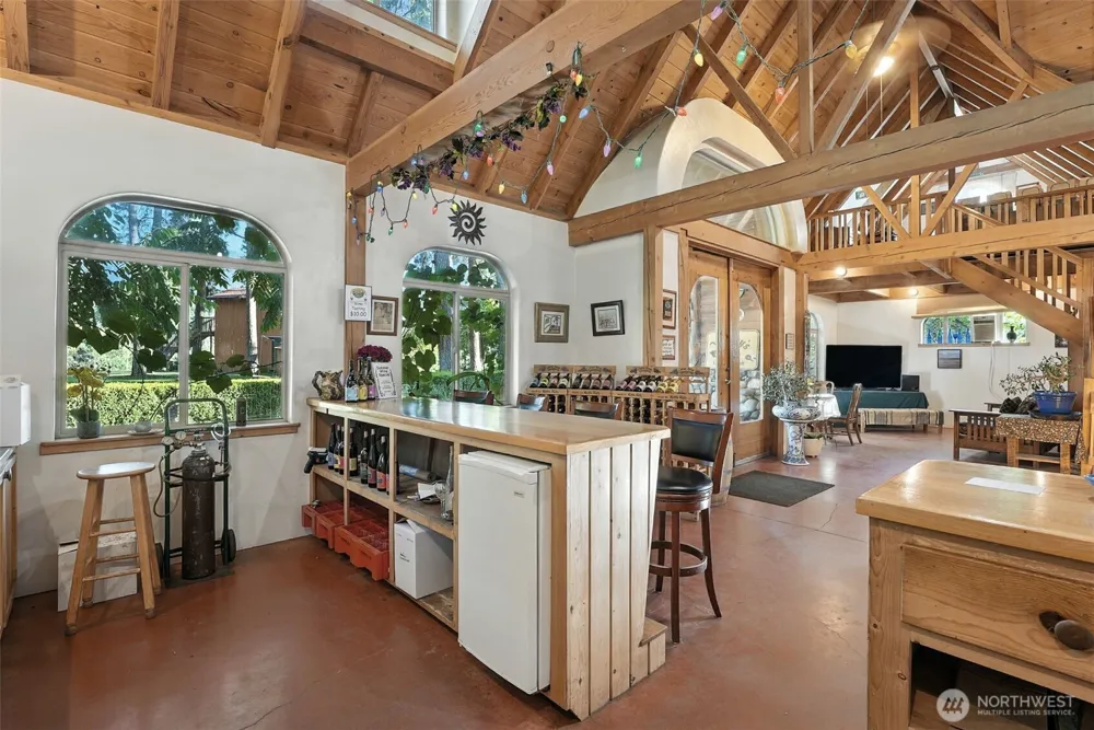 3725 Vineyard Way Kettle Falls, WA 99141