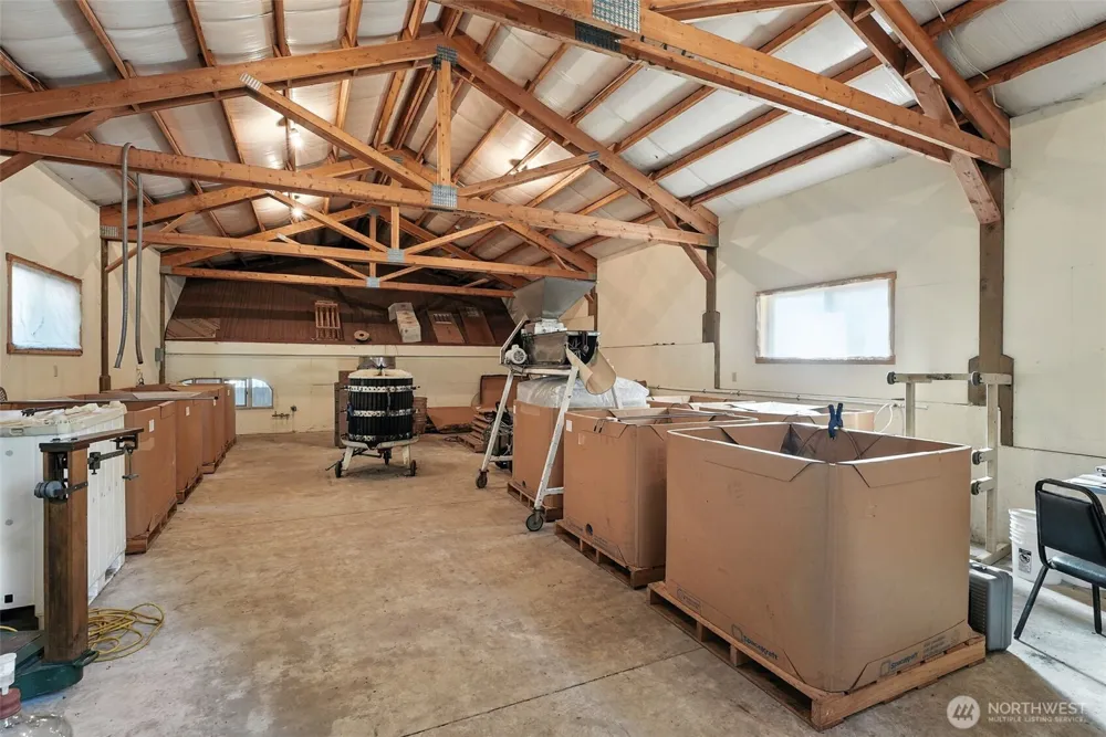 3725 Vineyard Way Kettle Falls, WA 99141