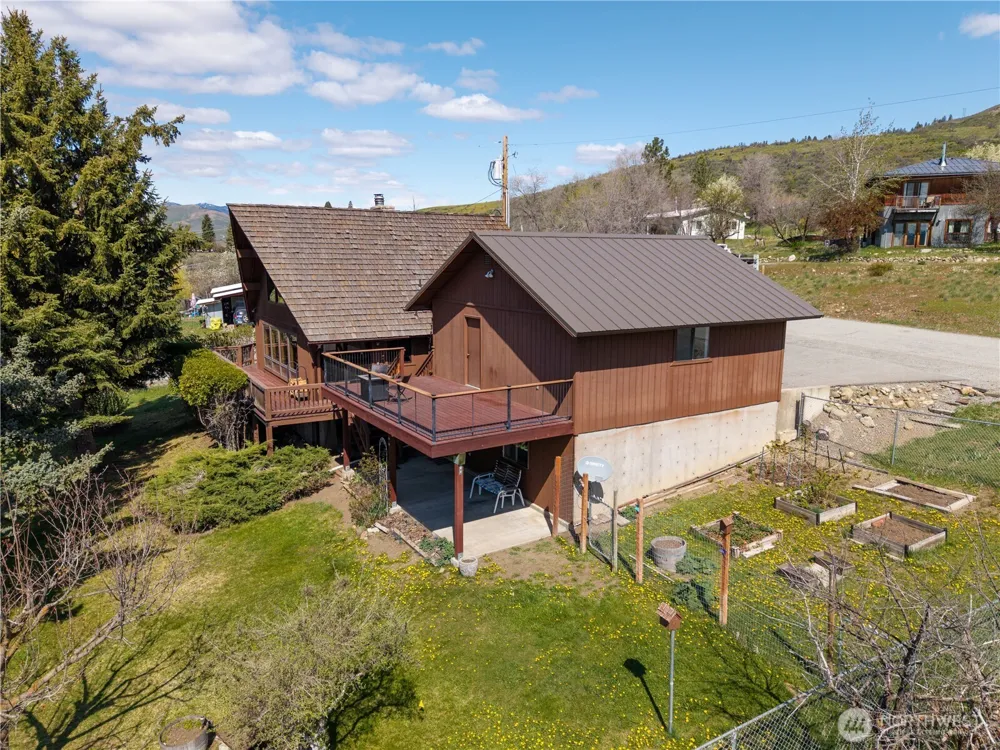 417 Perry Street Winthrop, WA 98862