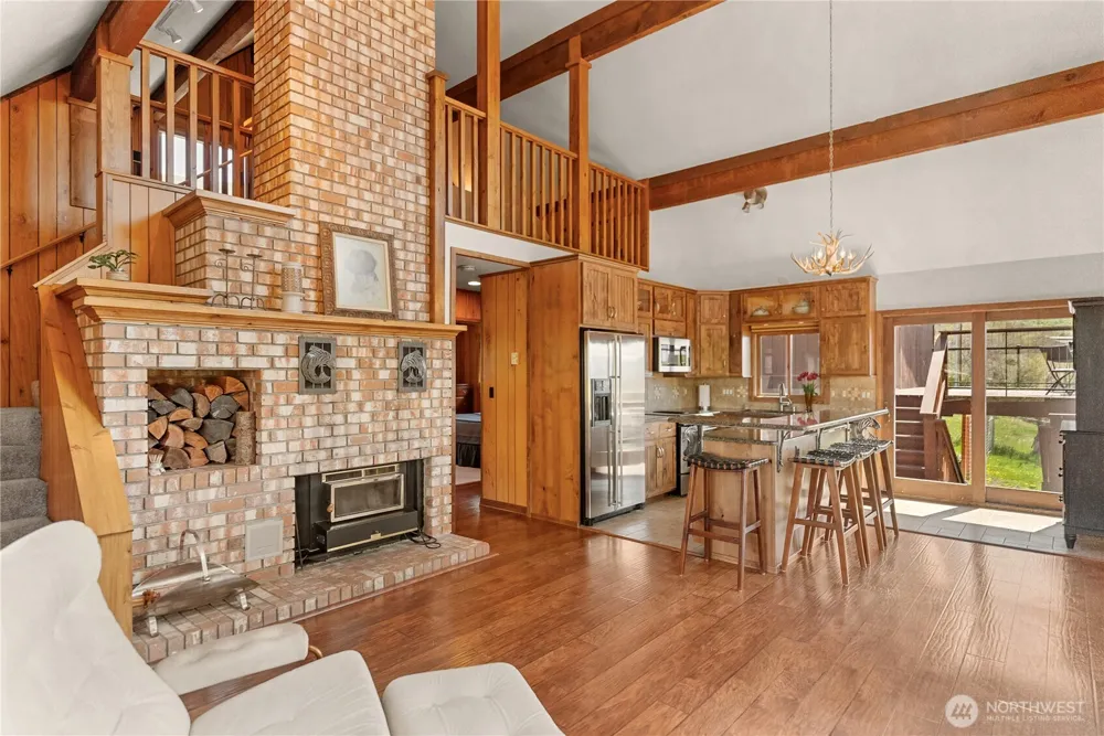 417 Perry Street Winthrop, WA 98862