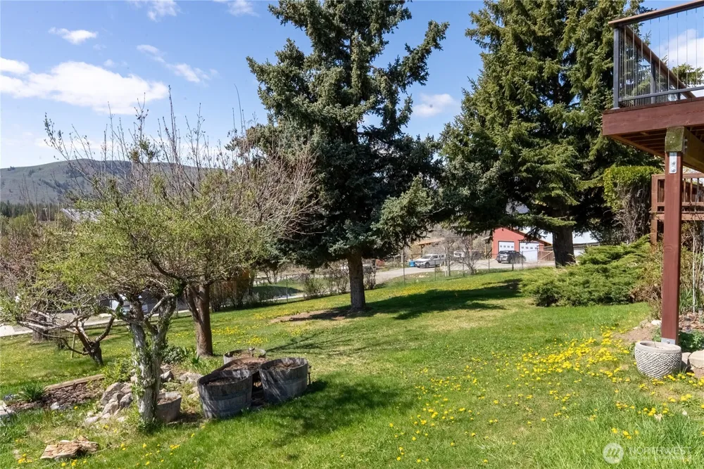 417 Perry Street Winthrop, WA 98862