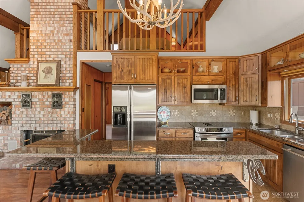 417 Perry Street Winthrop, WA 98862