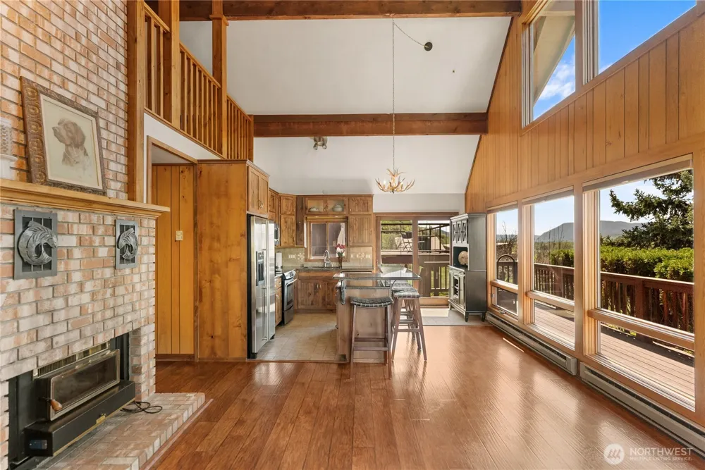 417 Perry Street Winthrop, WA 98862