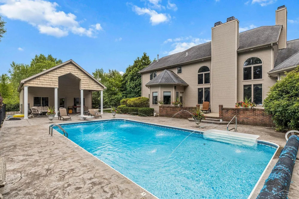 1238 W Center Road Hampton Charter Township, MI 48732