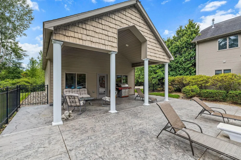 1238 W Center Road Hampton Charter Township, MI 48732
