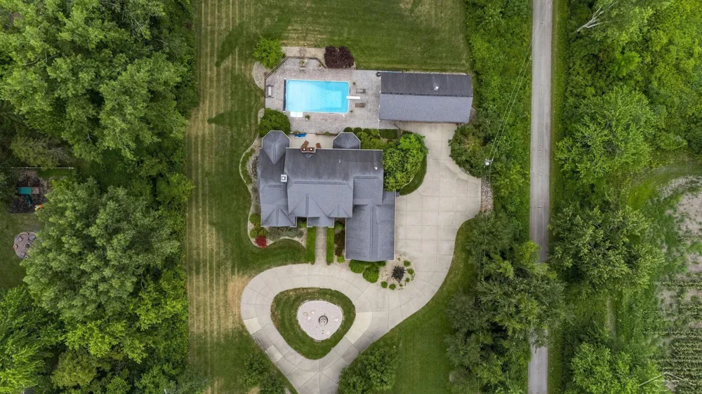 1238 W Center Road Hampton Charter Township, MI 48732