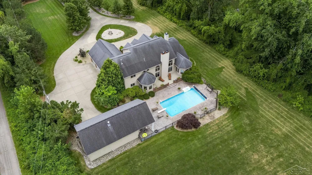 1238 W Center Road Hampton Charter Township, MI 48732