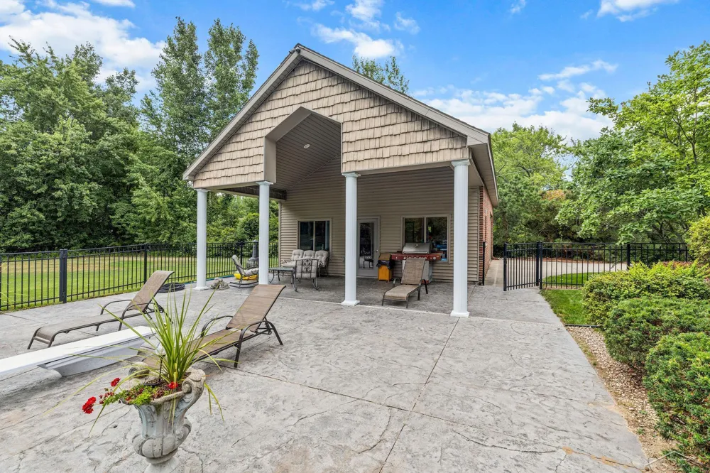 1238 W Center Road Hampton Charter Township, MI 48732