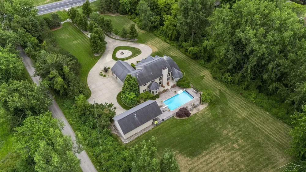 1238 W Center Road Hampton Charter Township, MI 48732
