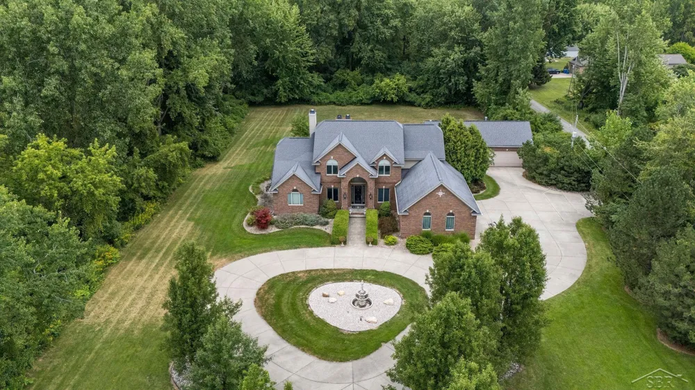 1238 W Center Road Hampton Charter Township, MI 48732