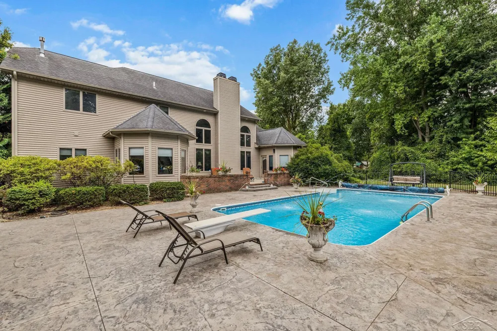 1238 W Center Road Hampton Charter Township, MI 48732