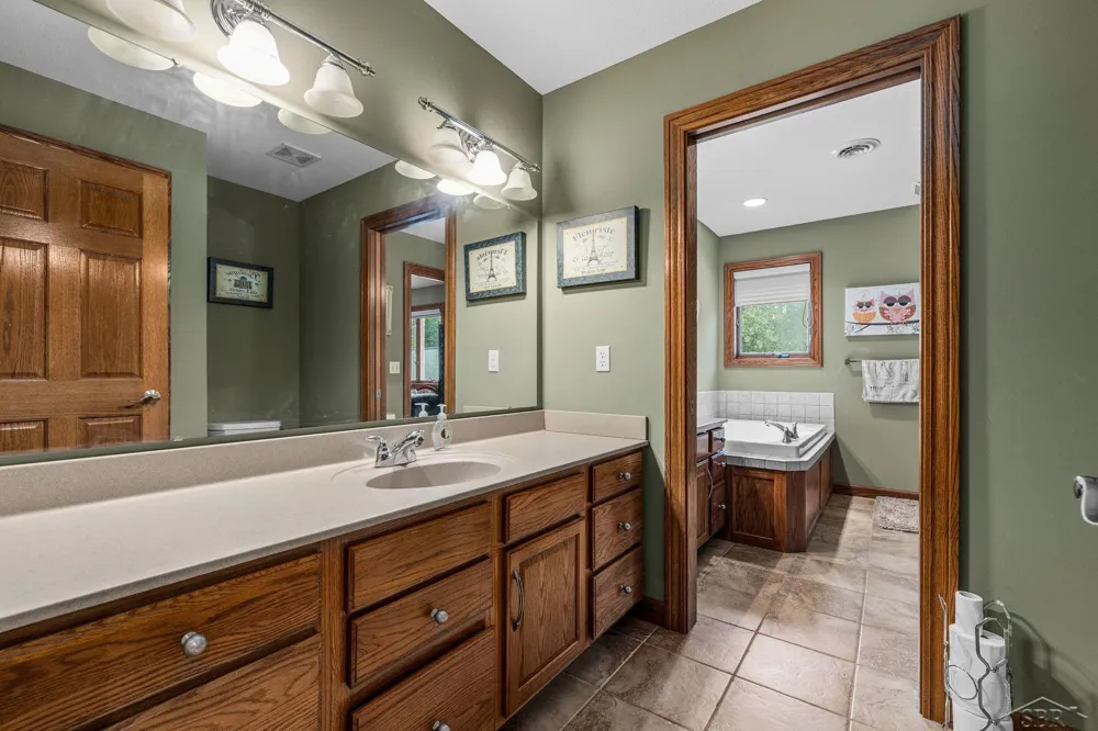 1238 W Center Road Hampton Charter Township, MI 48732