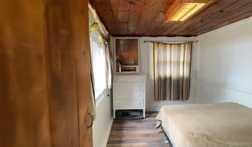 5089 Cottage Dr SE Drive SE Orange Township, MI 49646