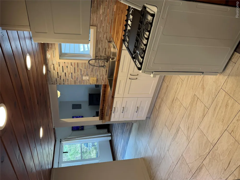 5089 Cottage Dr SE Drive SE Orange Township, MI 49646