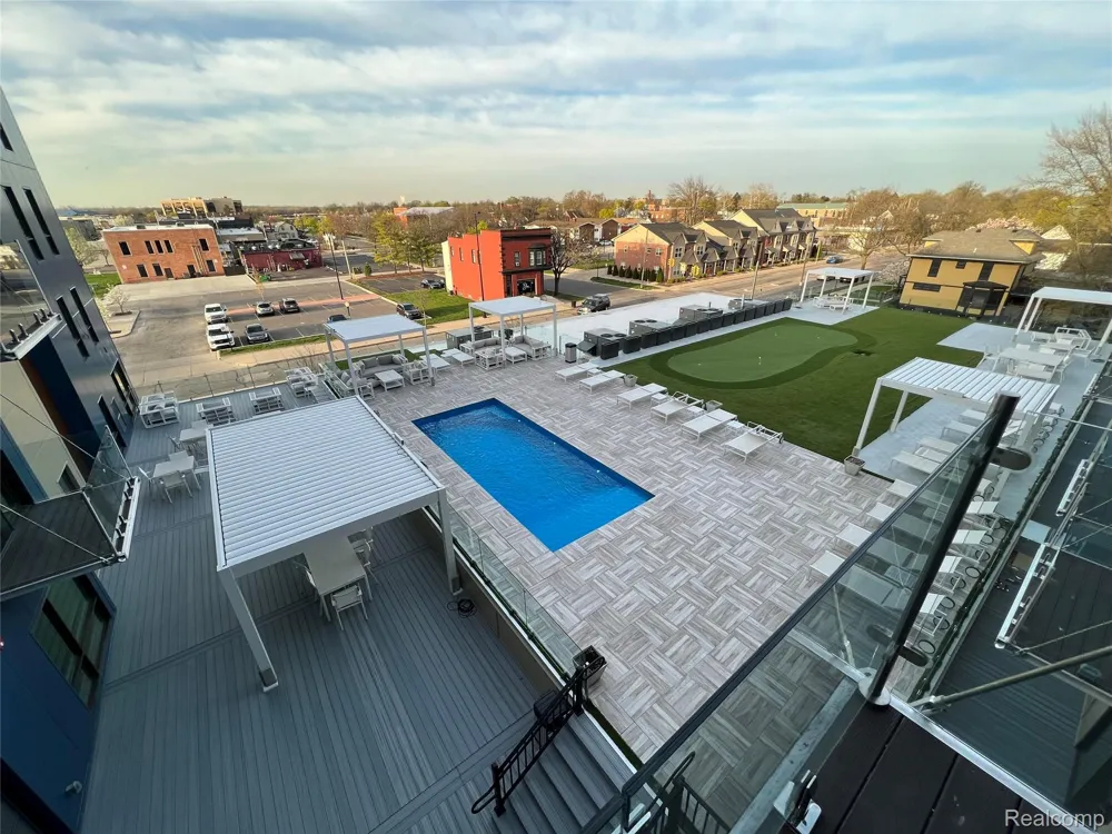 166 Oak Street #410 Wyandotte City, MI 48192