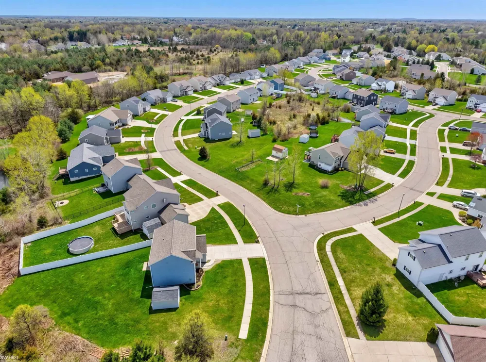 3005 Oxford Lane Flushing Charter Township, MI 48433