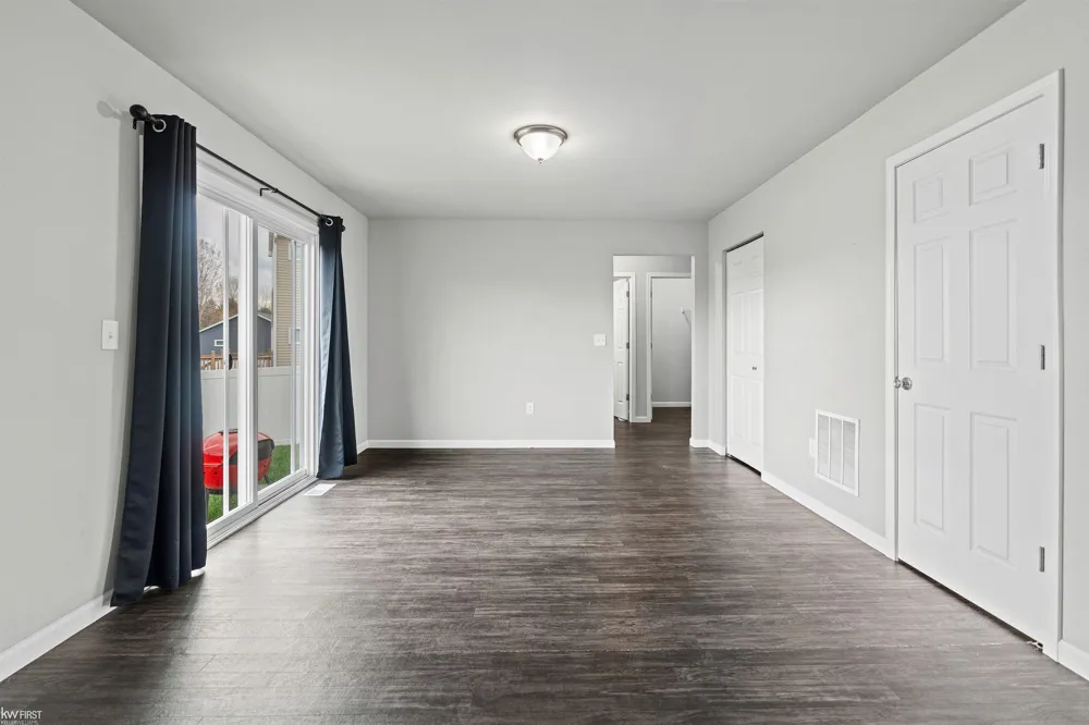 3005 Oxford Lane Flushing Charter Township, MI 48433
