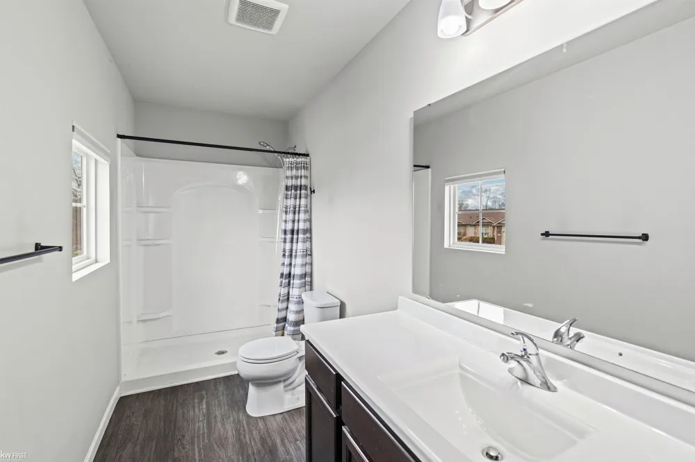 3005 Oxford Lane Flushing Charter Township, MI 48433